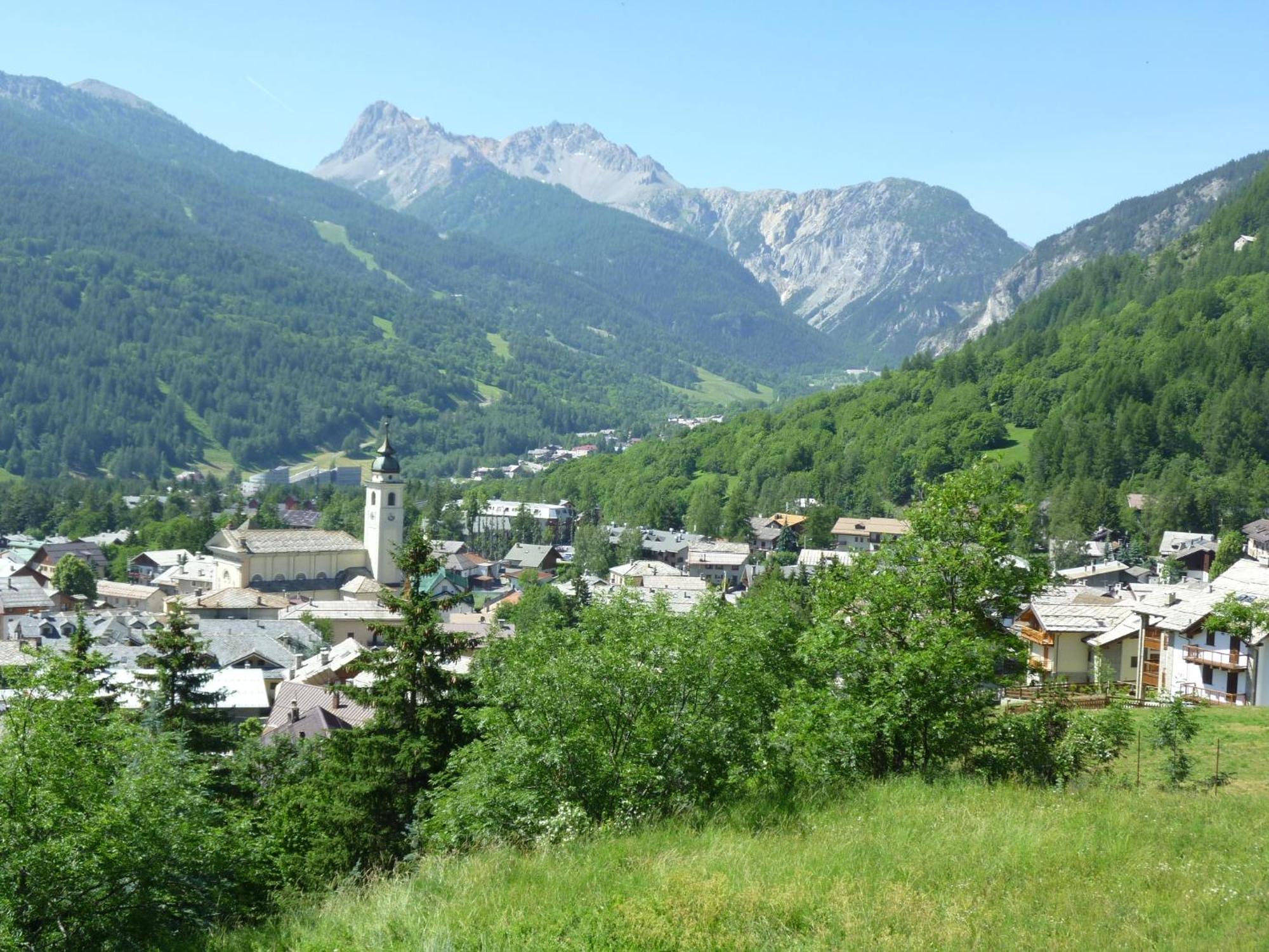 Pensione Bianca Bardonecchia Luaran gambar
